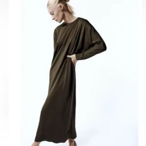 ZARA. Elegant Olive Green Maxi Dress